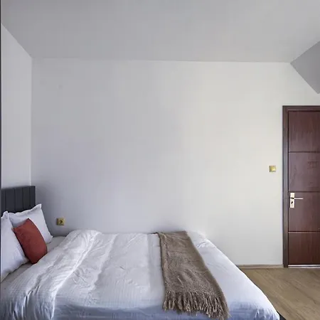 1-bedroom *